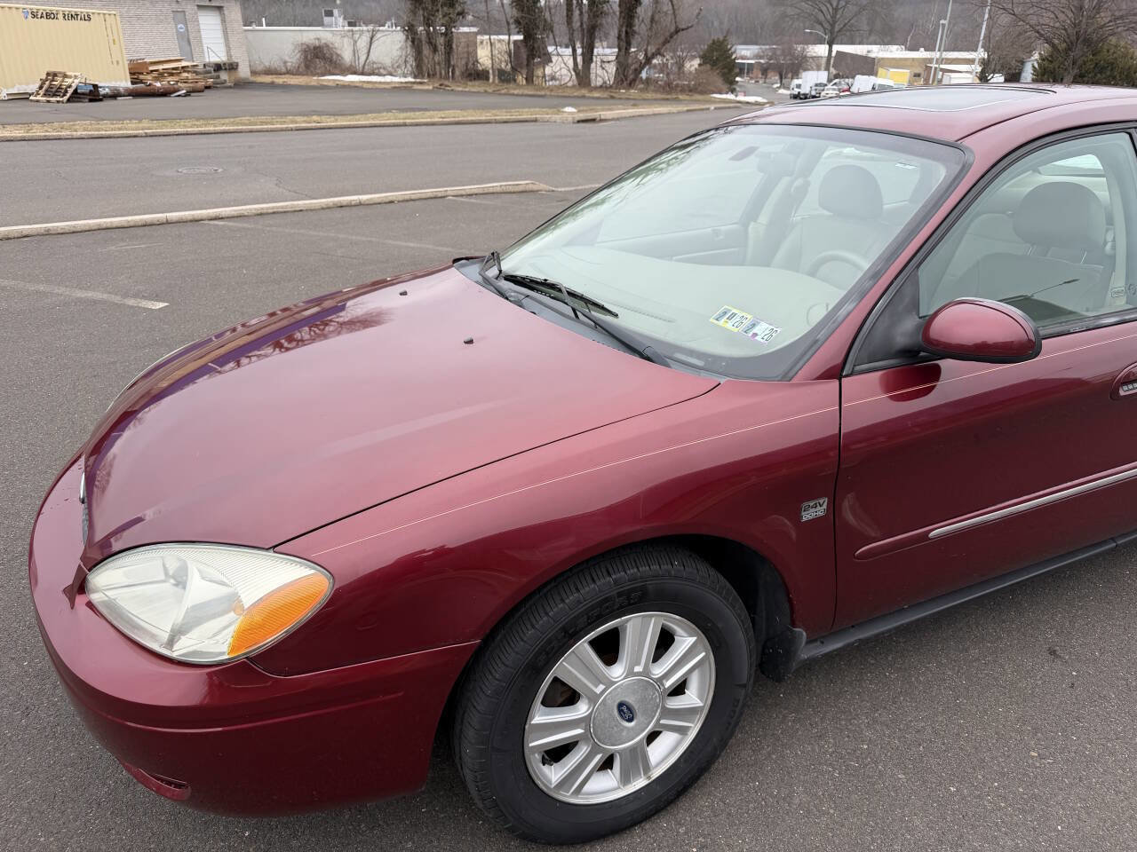 Used 2004 Ford Taurus SEL image 3