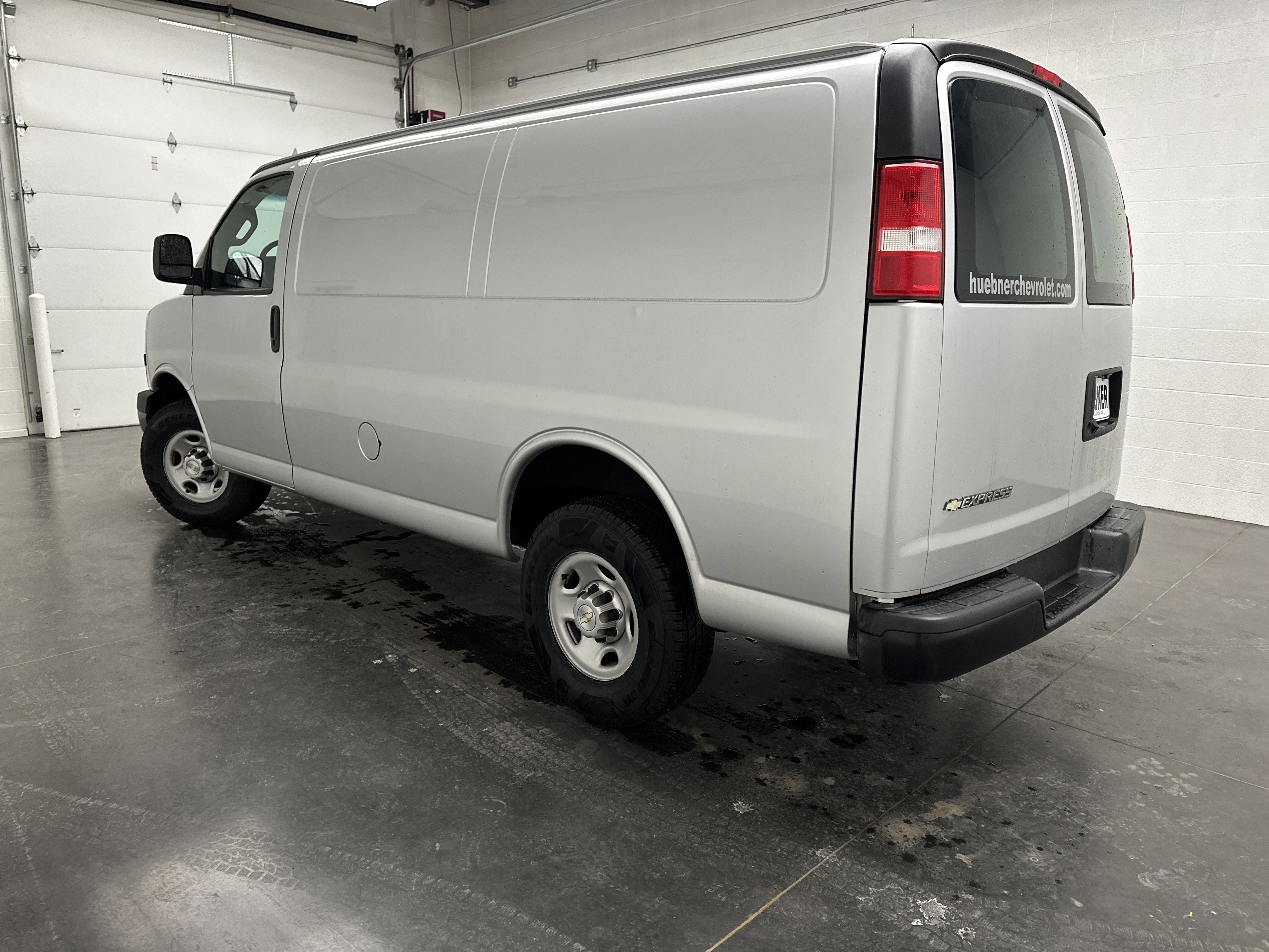 Used 2020 Chevrolet Express 2500 w/ Driver Convenience Package image 6