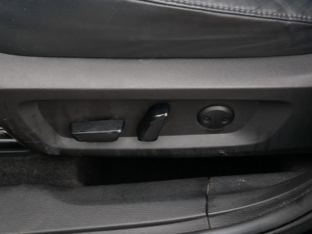 Used 2023 Mitsubishi Outlander SE image 14