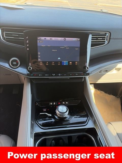 Used 2023 Jeep Wagoneer L 4WD image 16