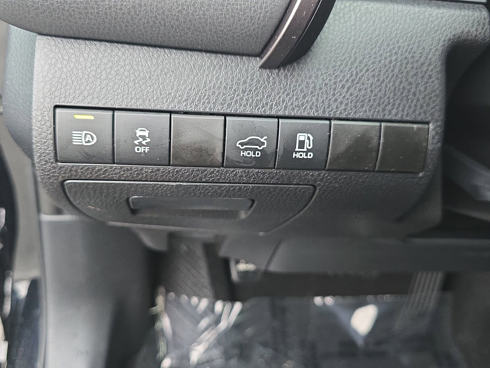 Used 2023 Toyota Camry SE image 34