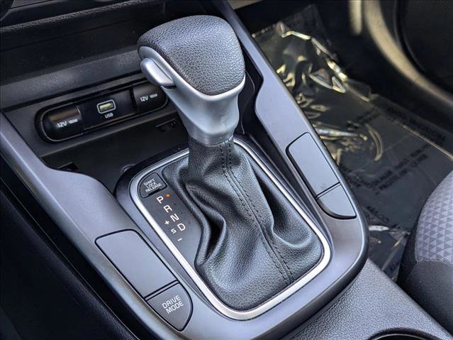 Used 2023 Kia Soul LX w/ LX Technology Package image 12