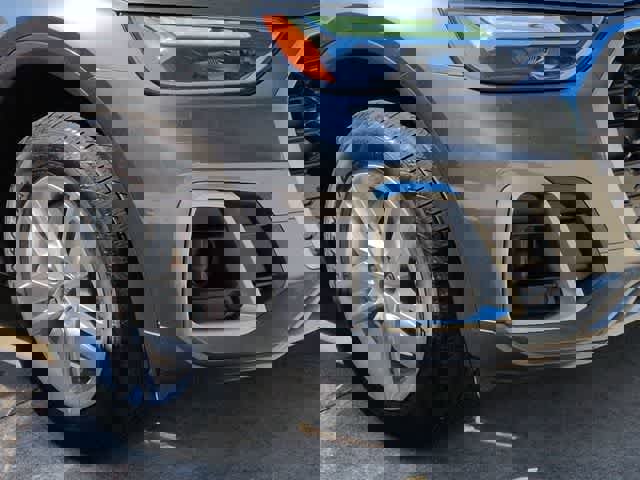 Used 2023 Audi Q5 2.0T Premium w/ Convenience Package image 11