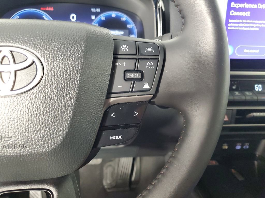 Used 2025 Toyota Camry XLE image 25