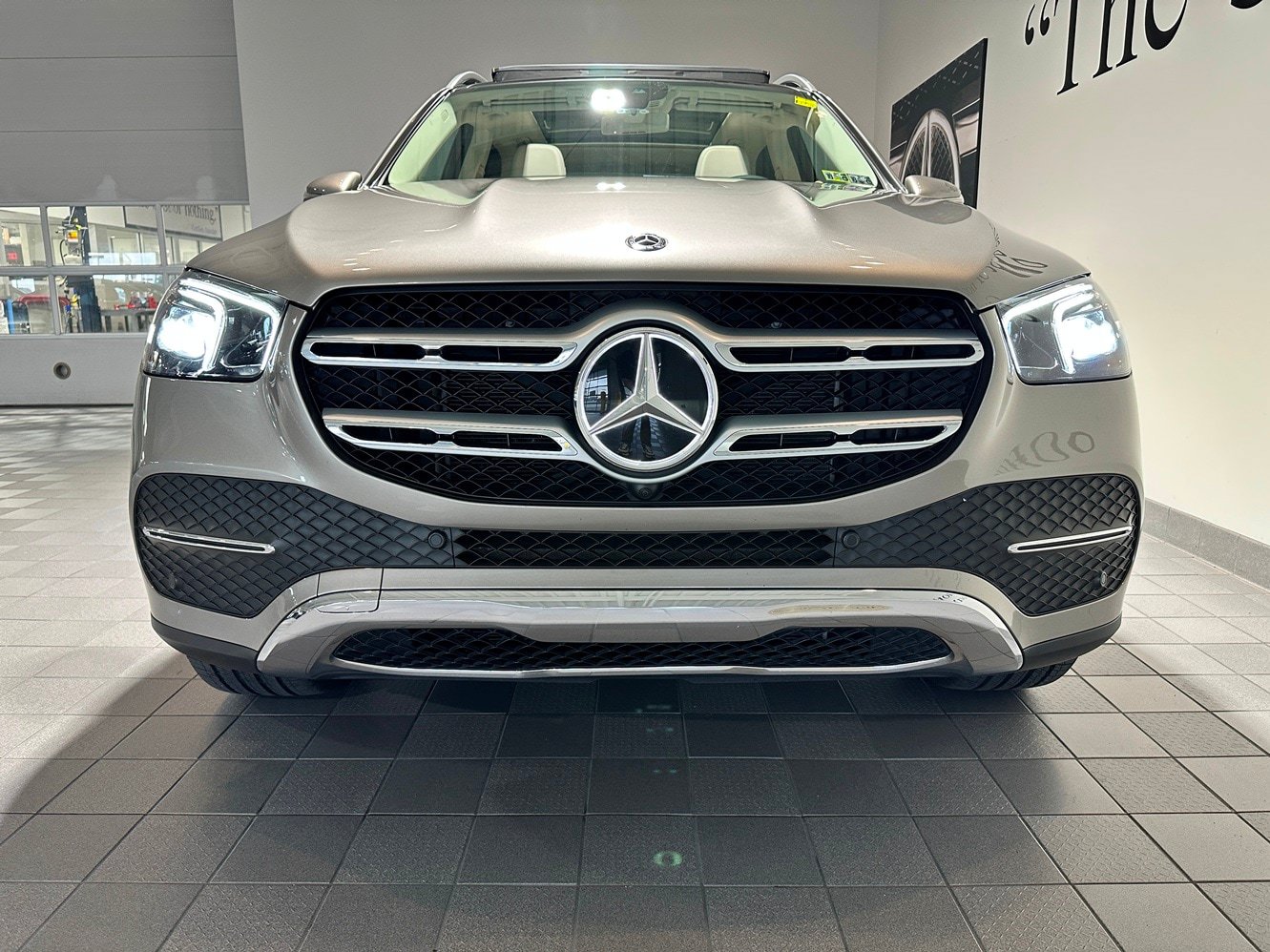Used 2020 Mercedes-Benz GLE 350 4MATIC image 2