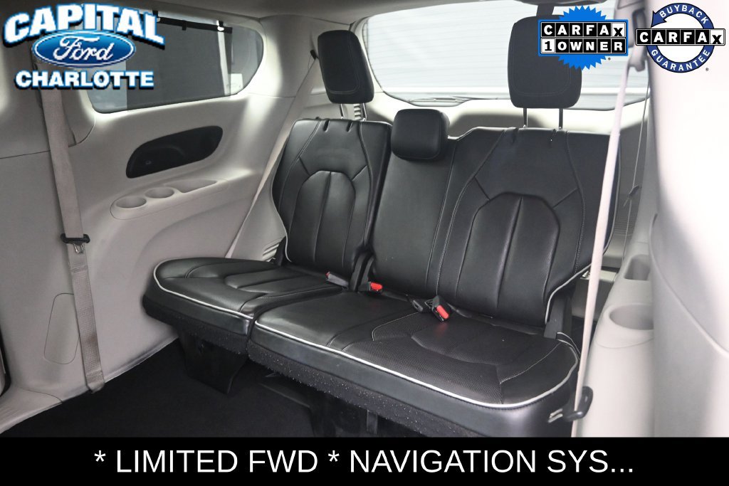 Used 2024 Chrysler Pacifica Limited FWD image 11
