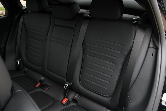 New 2025 Mercedes-Benz GLC 300 4MATIC image 31
