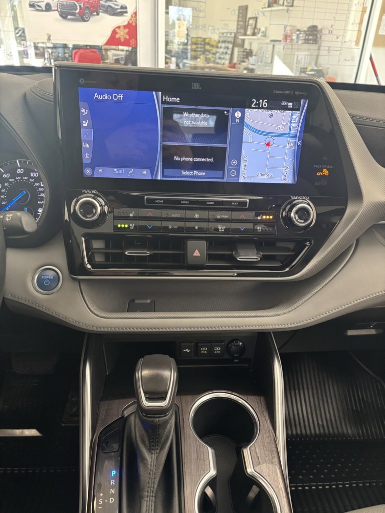 Certified 2021 Toyota Highlander Platinum image 20