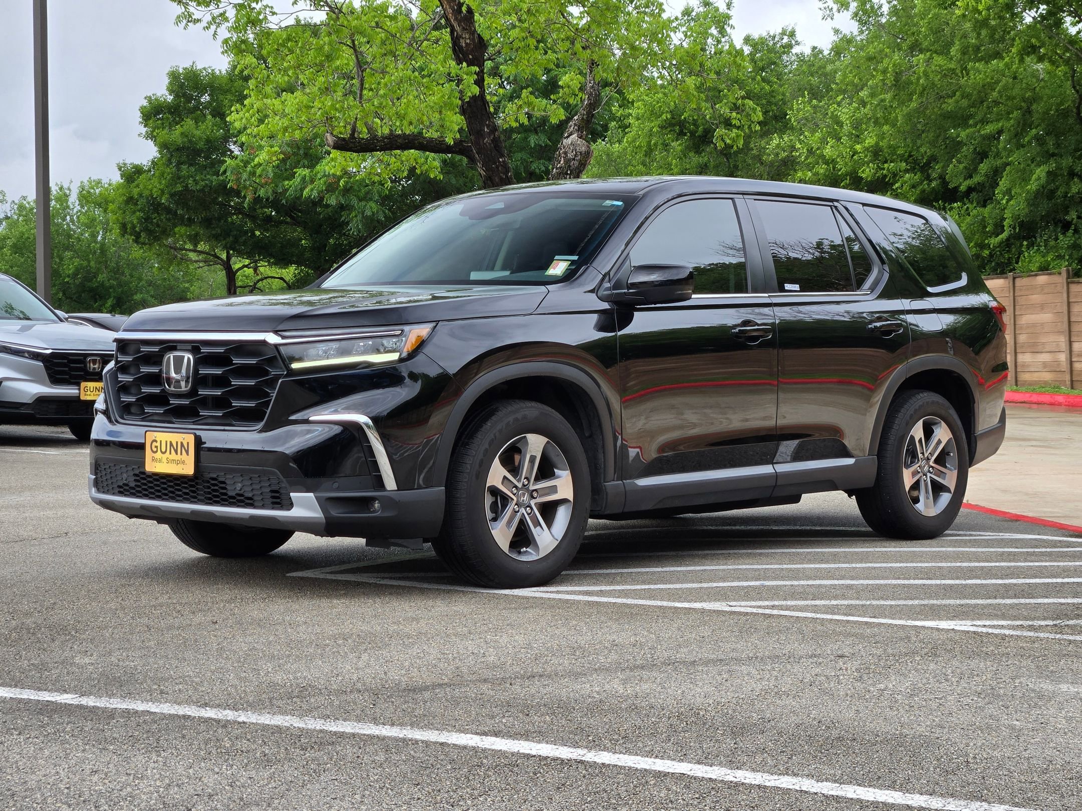 Used 2025 Honda Pilot EX-L image 7