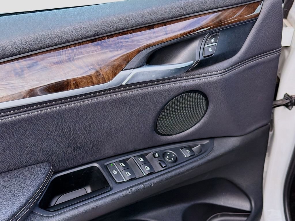 Used 2017 BMW X5 xDrive40e image 23