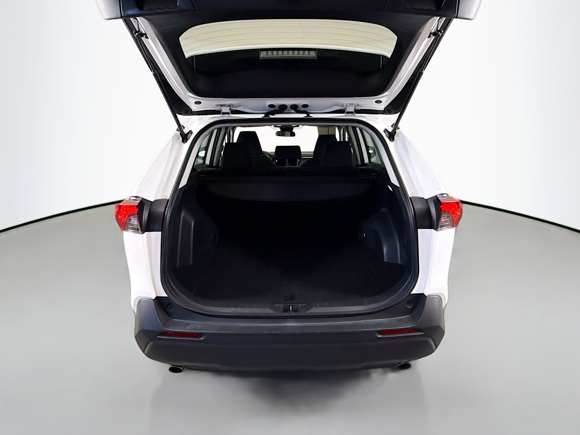 Used 2025 Toyota RAV4 LE AWD/4WD image 22