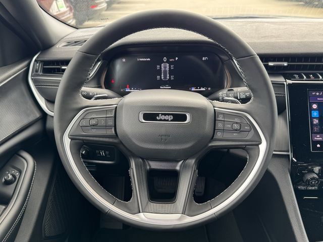 New 2025 Jeep Grand Cherokee Altitude w/ MOPAR Finishing Package image 11