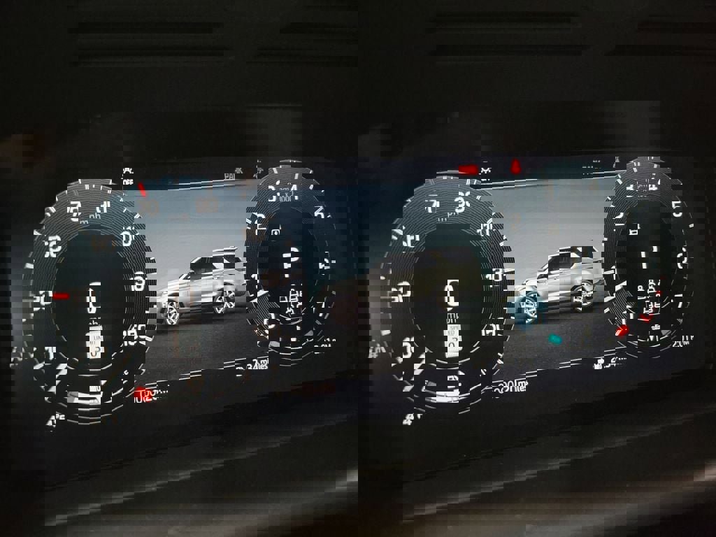 New 2026 Land Rover Discovery Limited Edition image 17