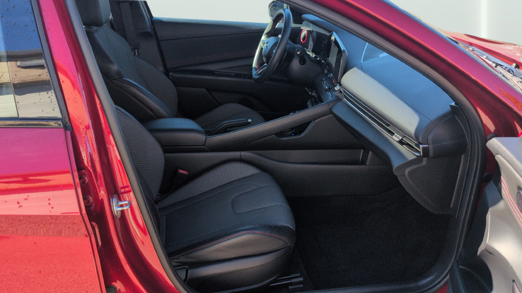 Certified 2023 Hyundai Elantra N Line FWD image 14