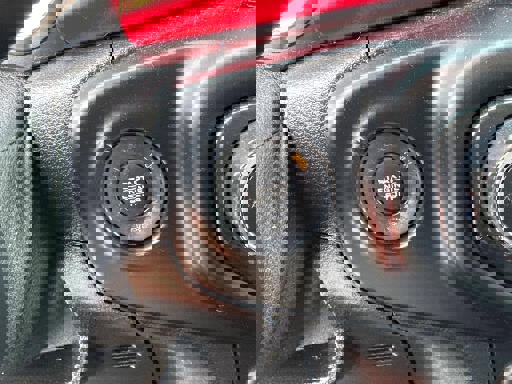 Used 2019 Jeep Wrangler Unlimited Rubicon w/ Dual Top Group image 13