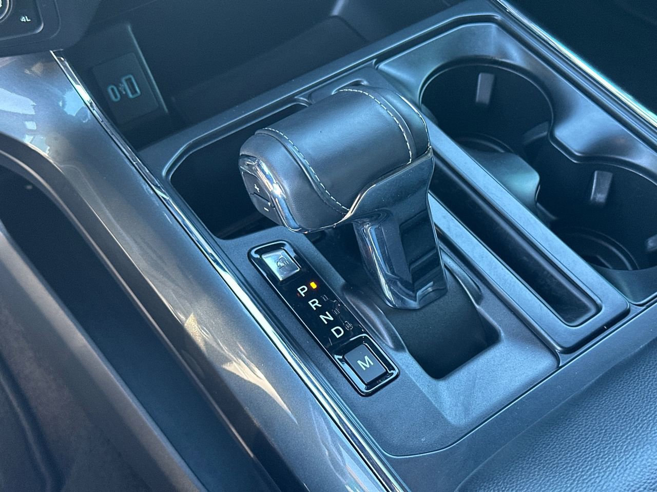 Certified 2022 Ford F150 XLT w/ Equipment Group 302A High image 32