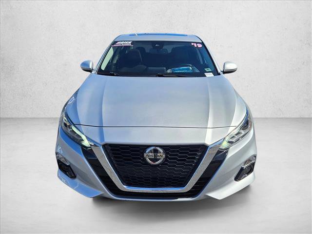Used 2019 Nissan Altima 2.5 SV image 2