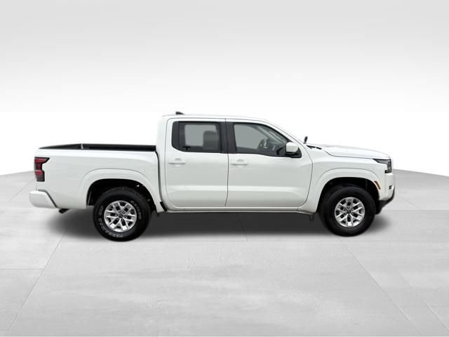 Used 2024 Nissan Frontier SV image 9