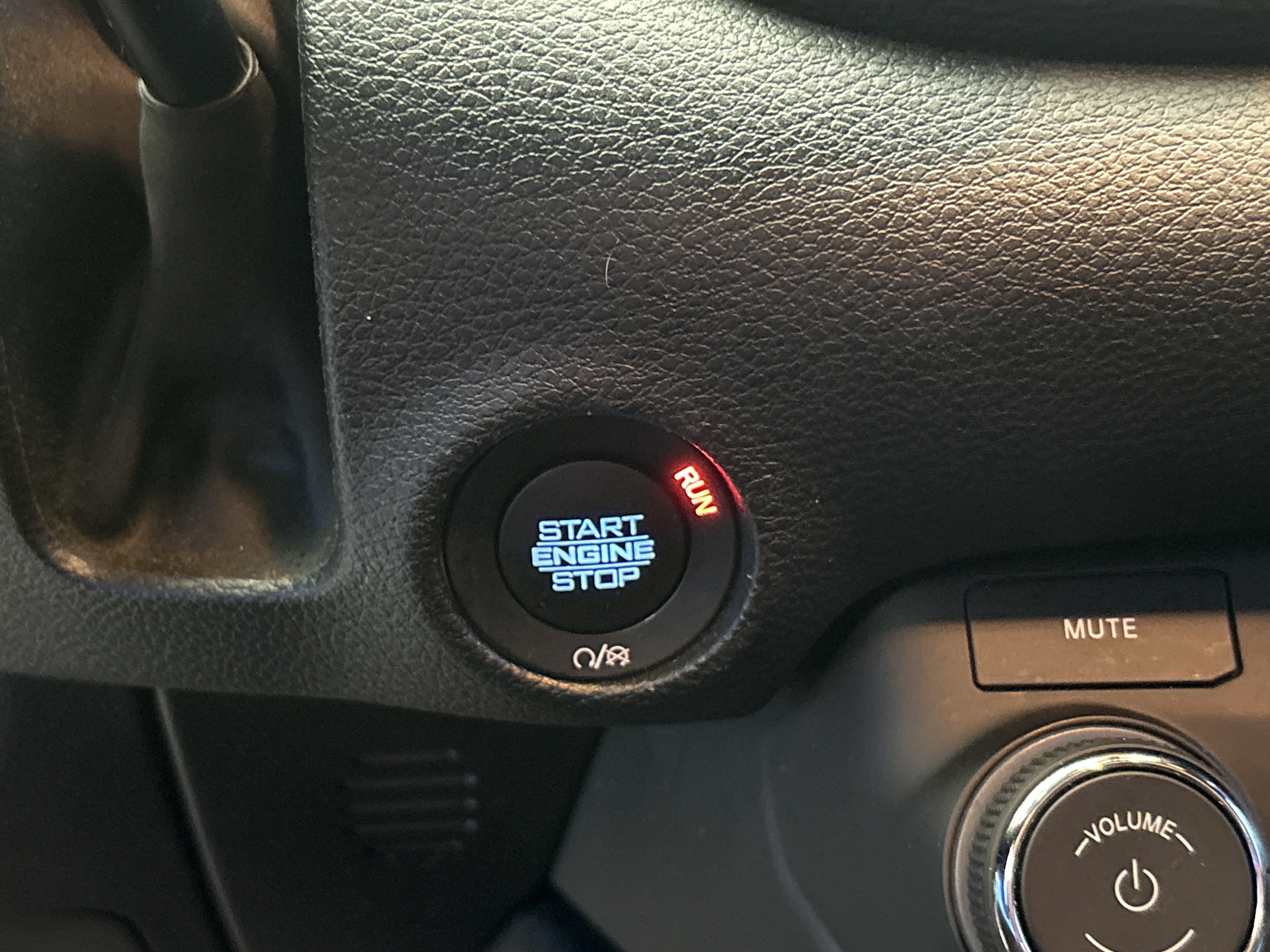 Used 2023 Dodge Durango AWD image 22