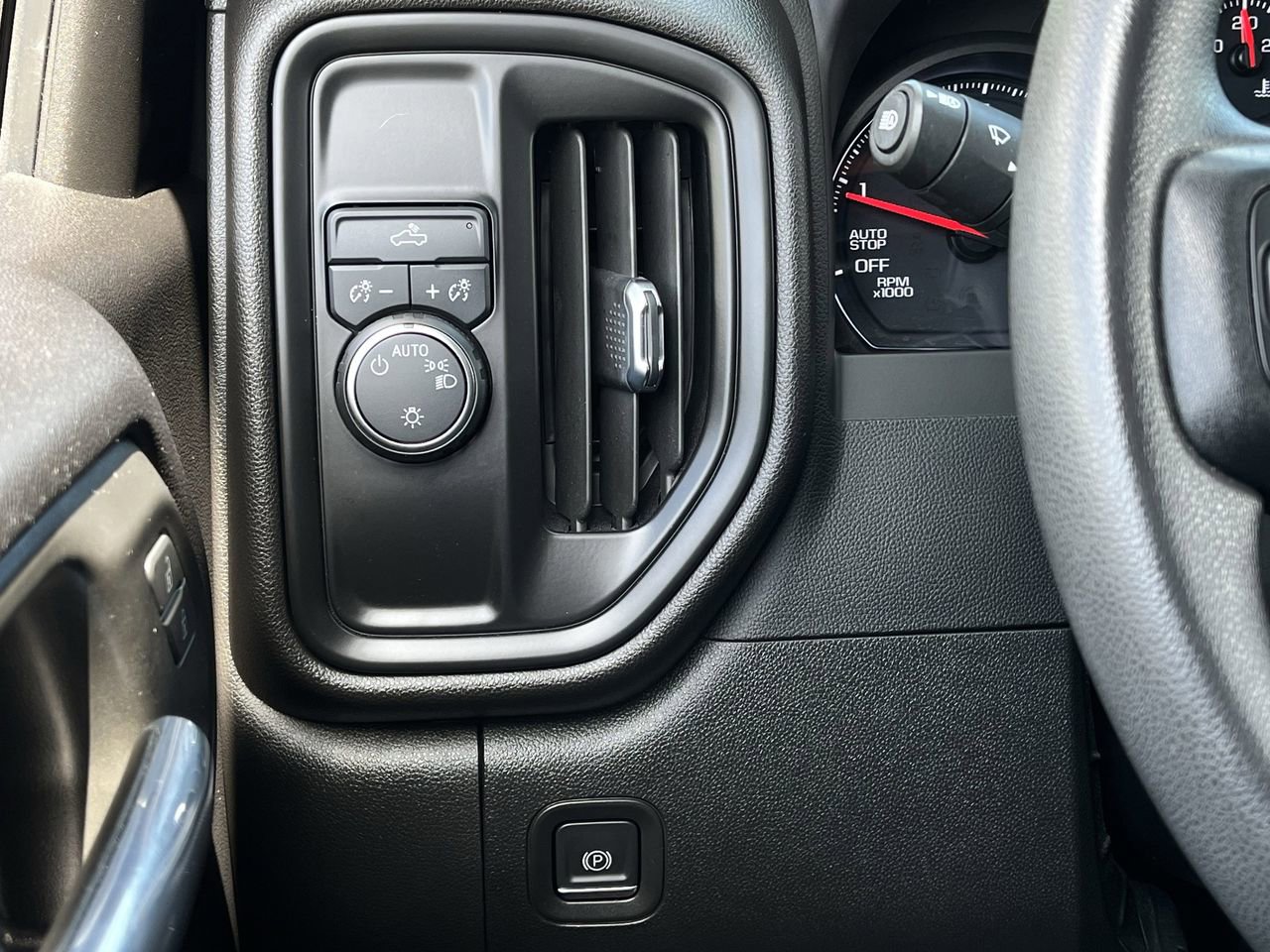 Used 2022 Chevrolet Silverado 1500 Custom image 19