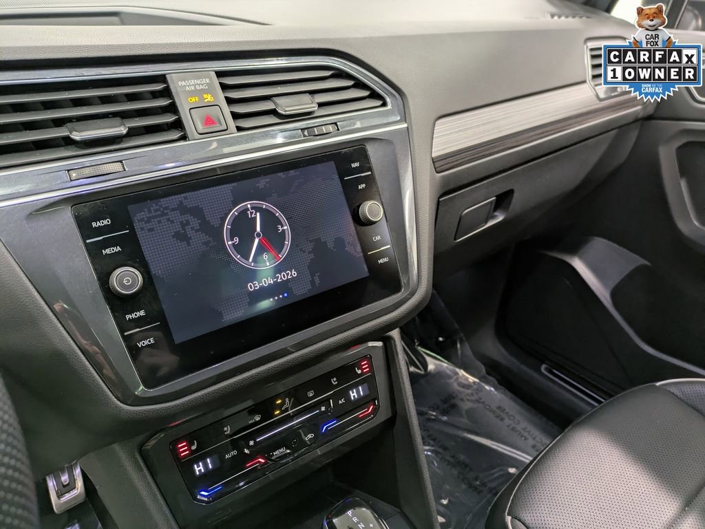 Used 2022 Volkswagen Tiguan SEL R-Line image 11