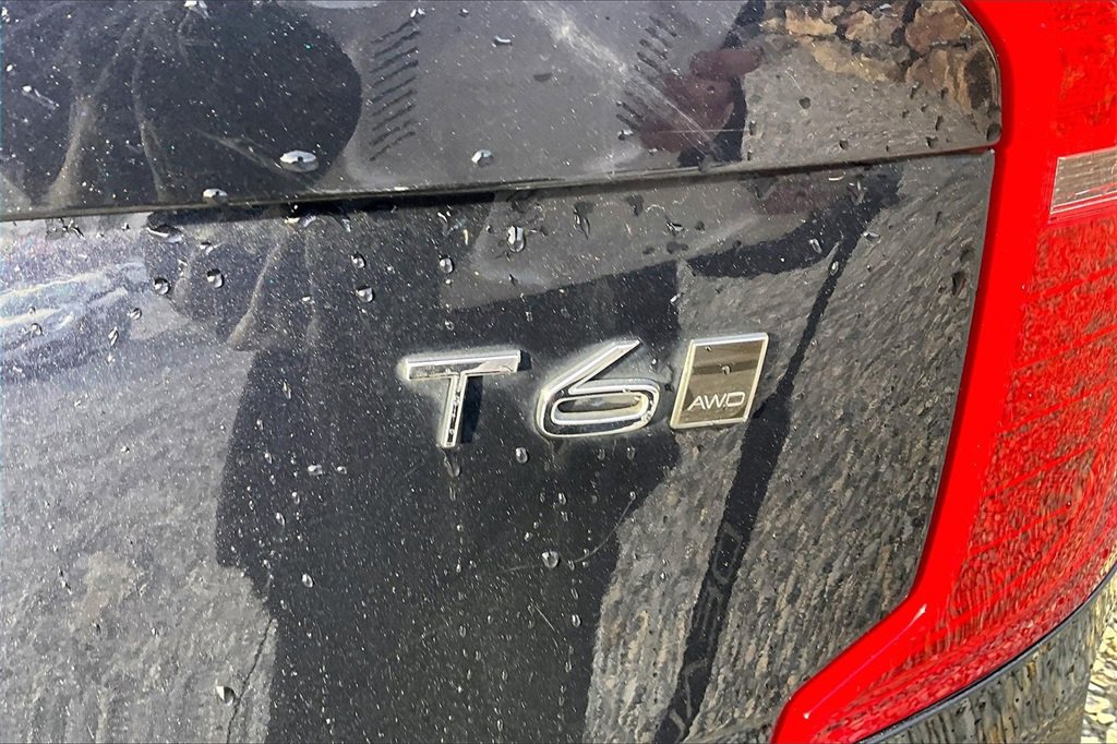 Used 2019 Volvo XC90 T6 Momentum w/ Protection Package image 8