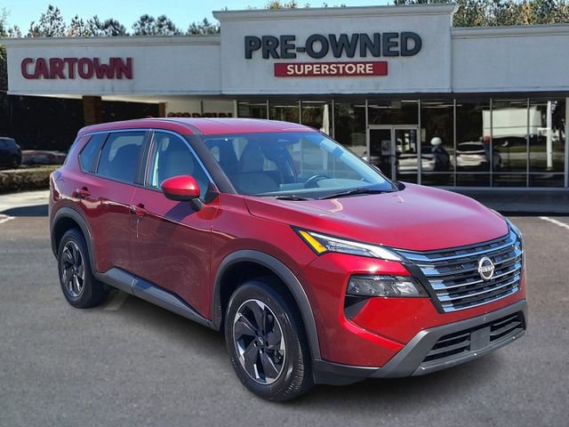 Used 2025 Nissan Rogue SV image 1
