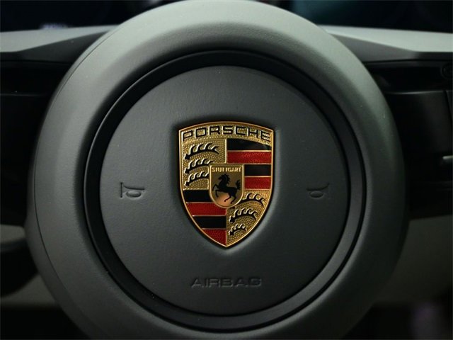 Used 2023 Porsche 911 Carrera image 13