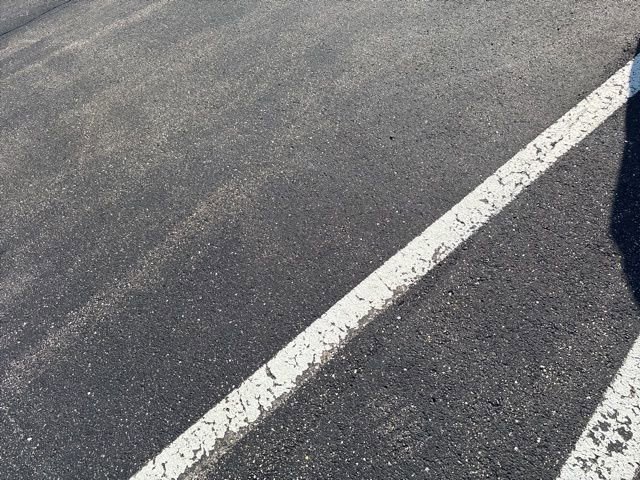 Used 2025 Volkswagen Taos SE w/ Panoramic Sunroof Package AWD/4WD image 7