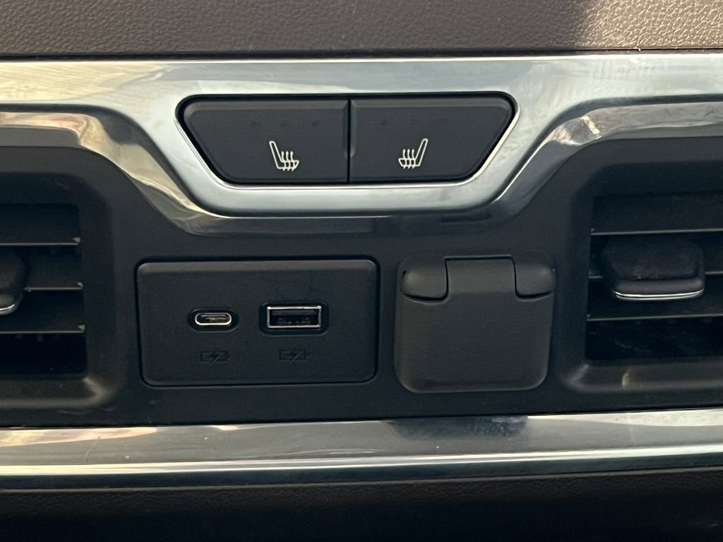 Certified 2022 Chevrolet Silverado 3500 LTZ w/ LTZ Premium Package image 42