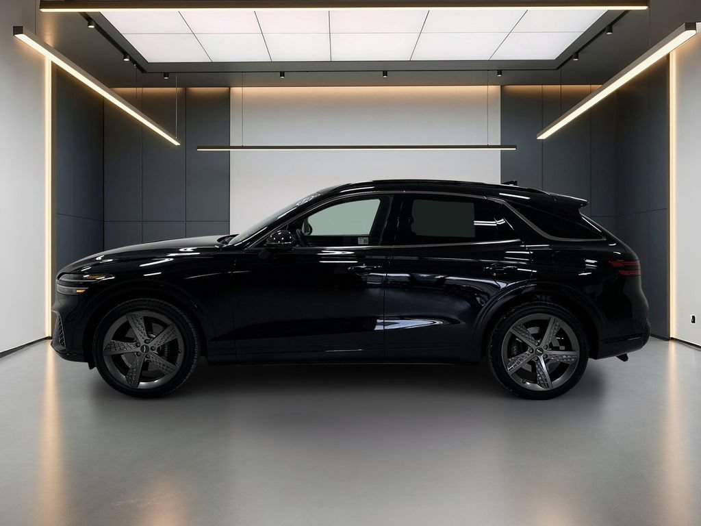 Used 2024 Genesis GV70 3.5T Sport w/ Sport Advanced Package AWD/4WD image 2