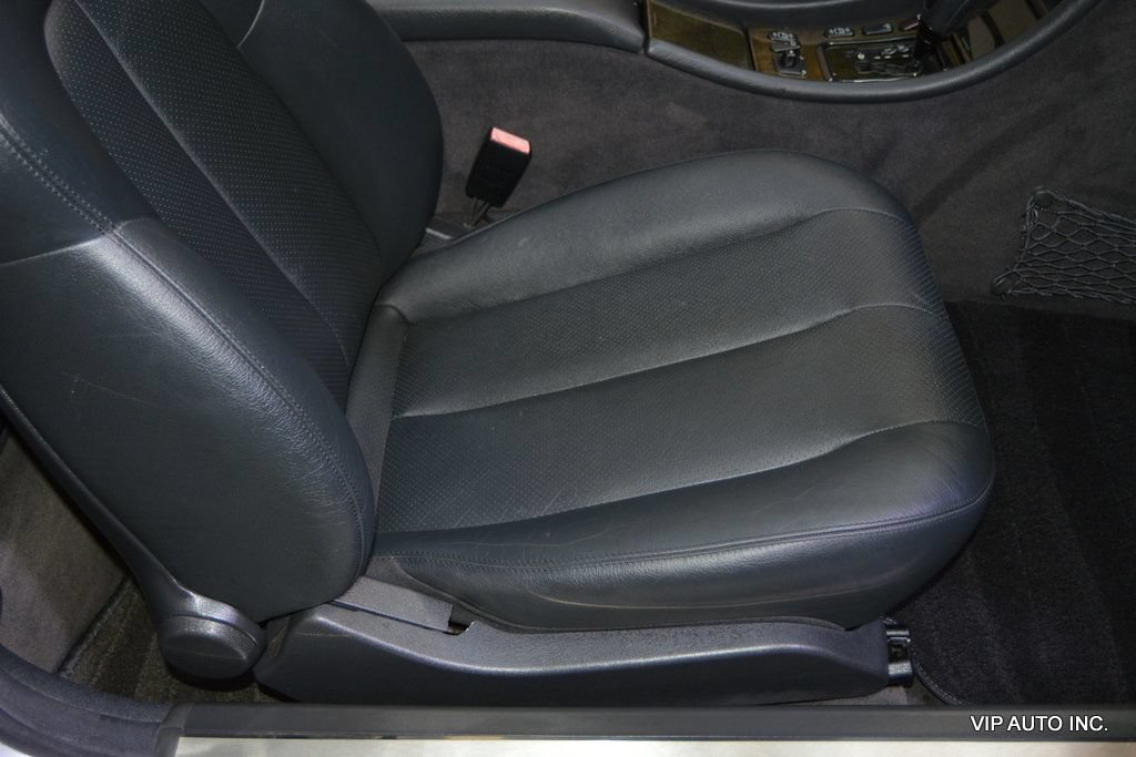 Used 2002 Mercedes-Benz CLK 430 Cabriolet image 22