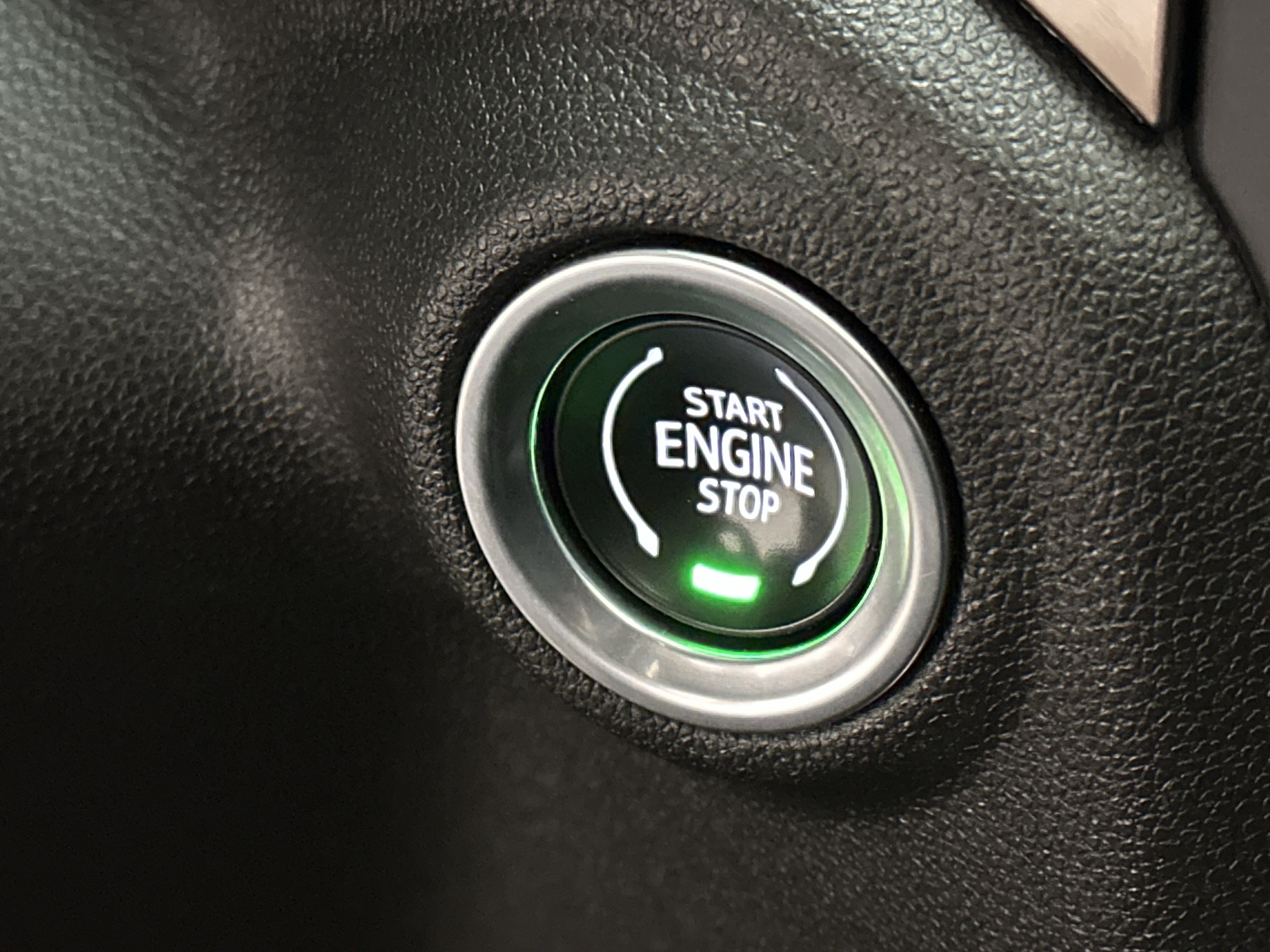 Used 2019 Chevrolet Silverado 1500 High Country image 34