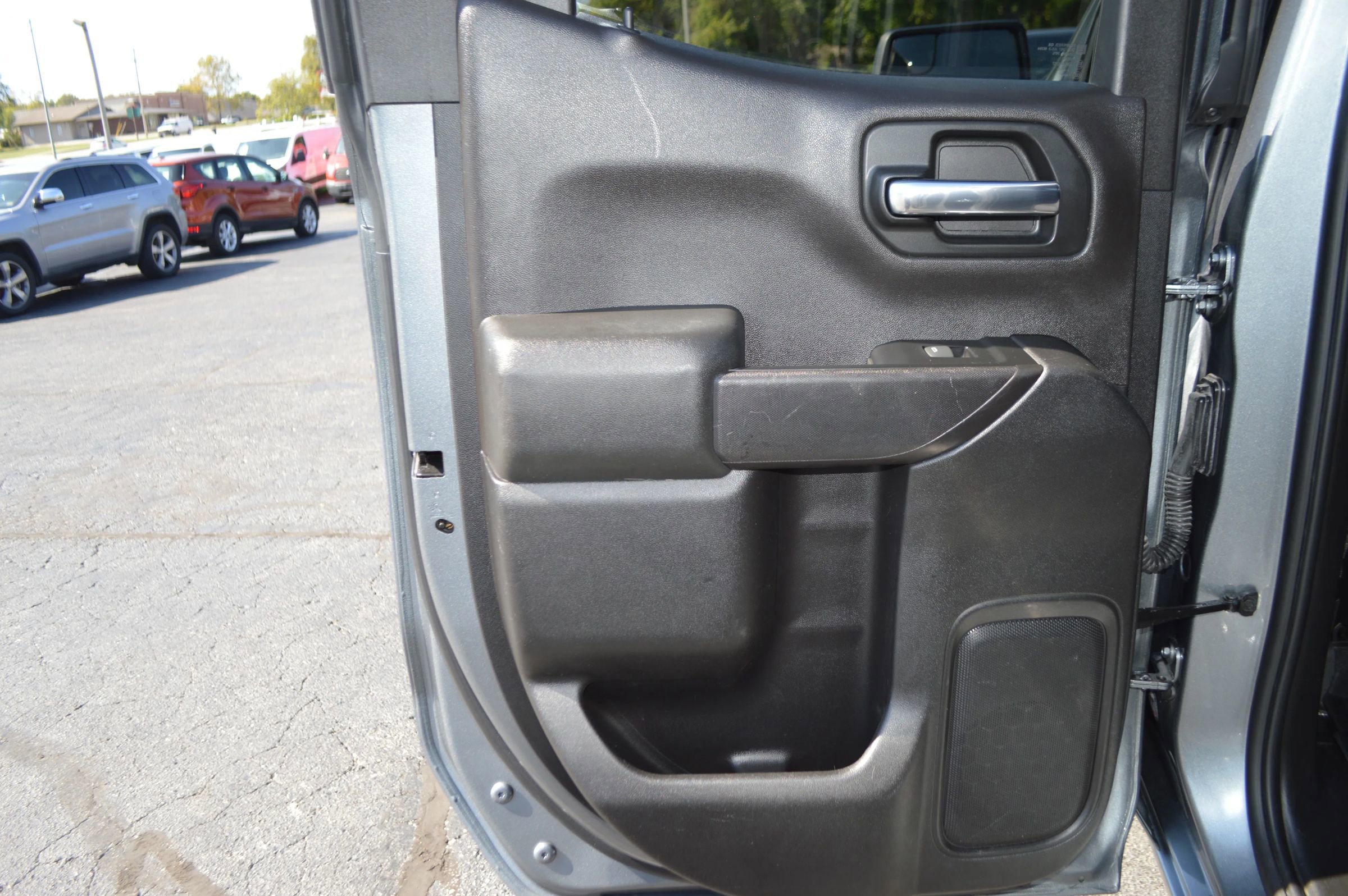 Used 2019 Chevrolet Silverado 1500 Custom Trail Boss w/ Custom Convenience Package image 21
