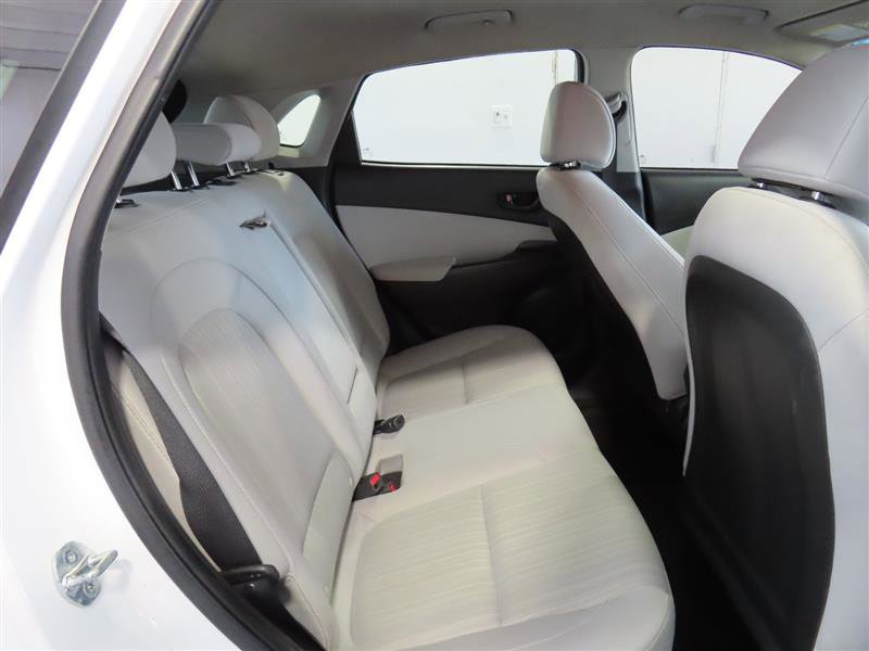Used 2023 Hyundai Kona SEL image 31
