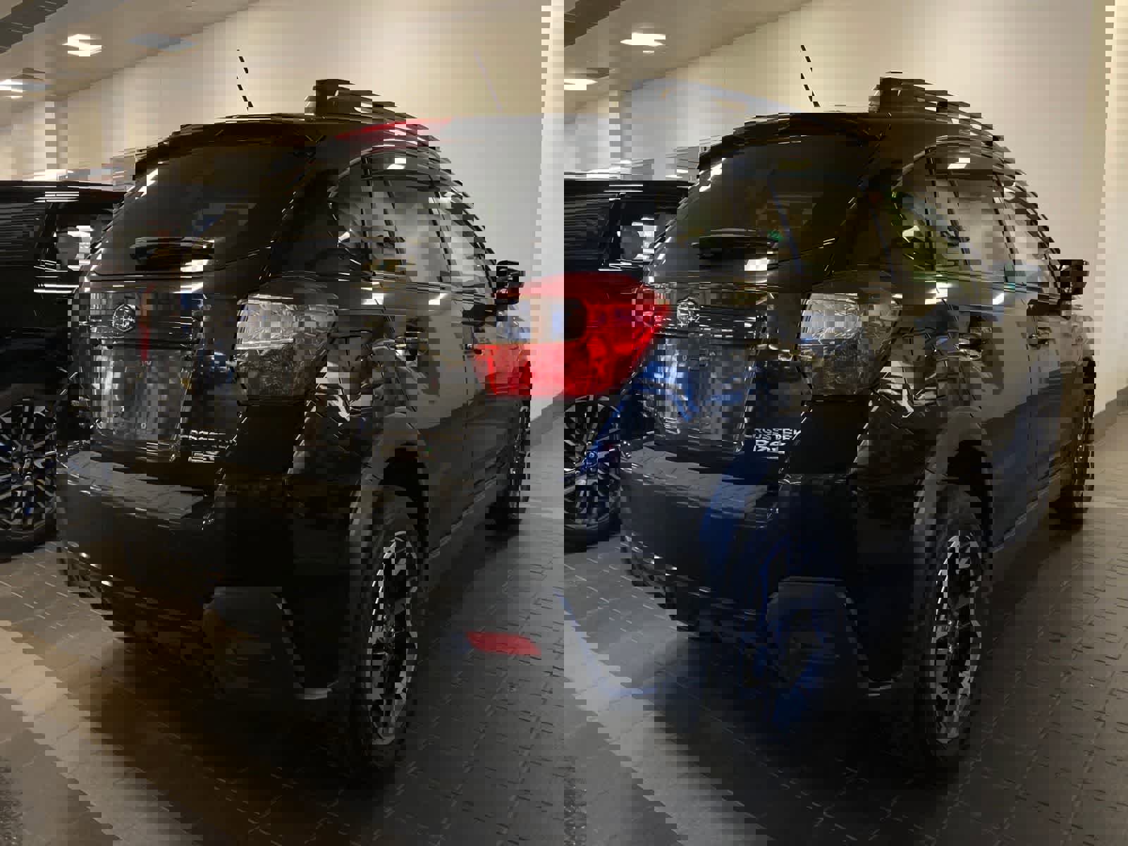 Used 2016 Subaru Crosstrek 2.0i Premium w/ Moonroof Package image 2