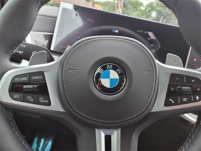 New 2026 BMW X7 M60i w/ Executive Package image 14