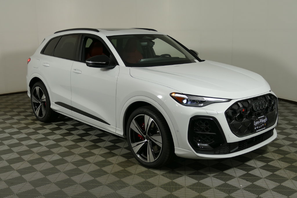 New 2026 Audi SQ5 Prestige