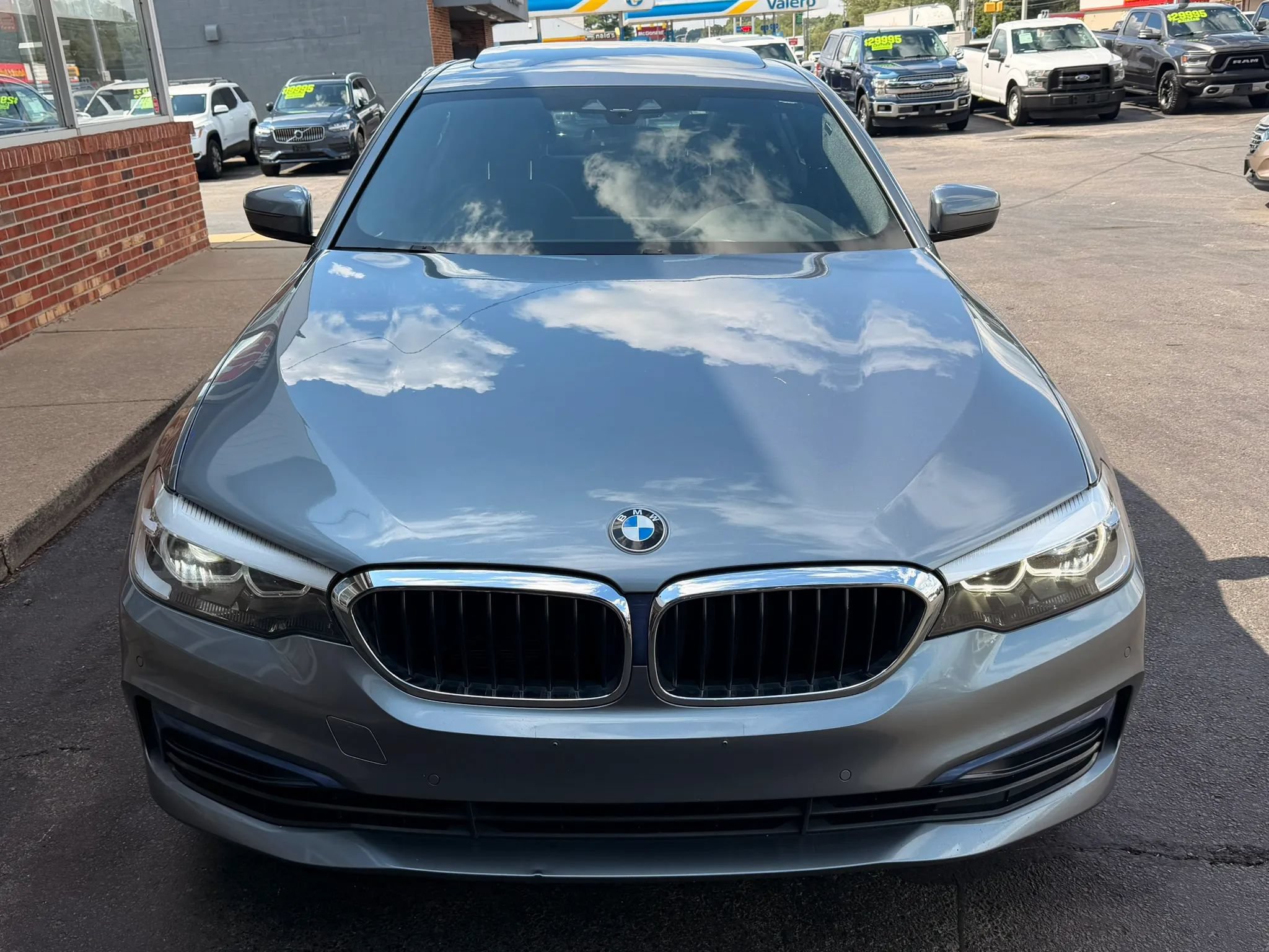 Used 2020 BMW 530i xDrive w/ Convenience Package AWD/4WD image 5