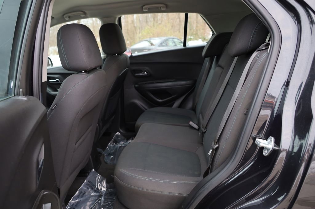 Used 2016 Chevrolet Trax LS image 18