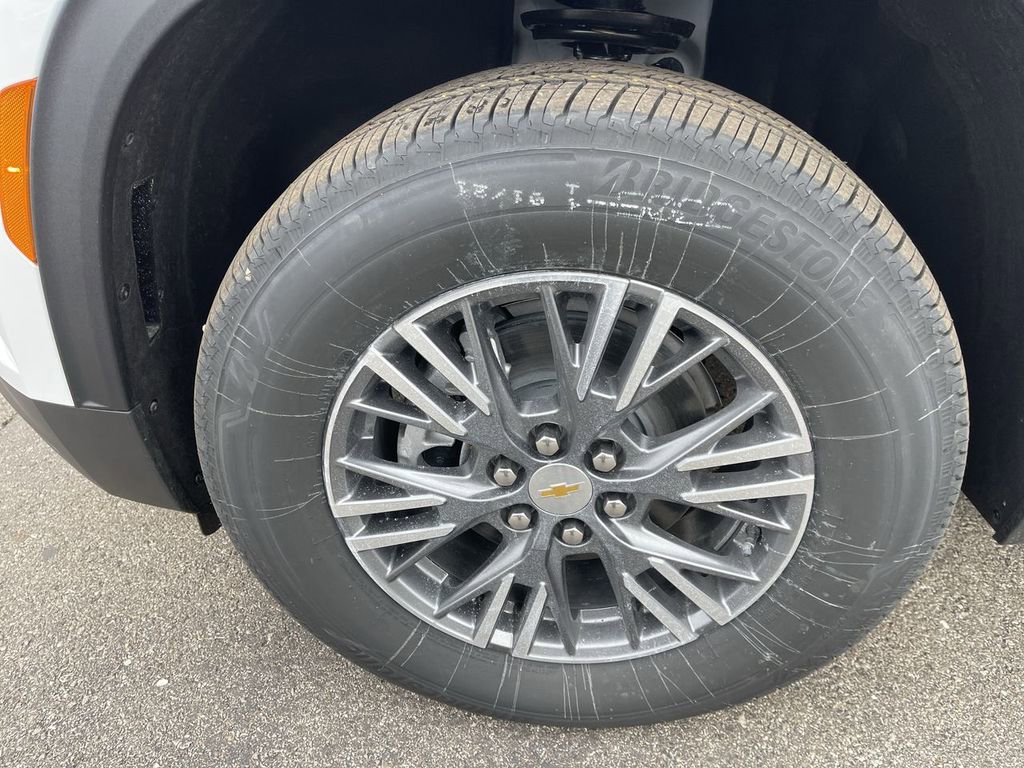 New 2026 Chevrolet Traverse LT w/ LPO, Floor Liner Package image 10