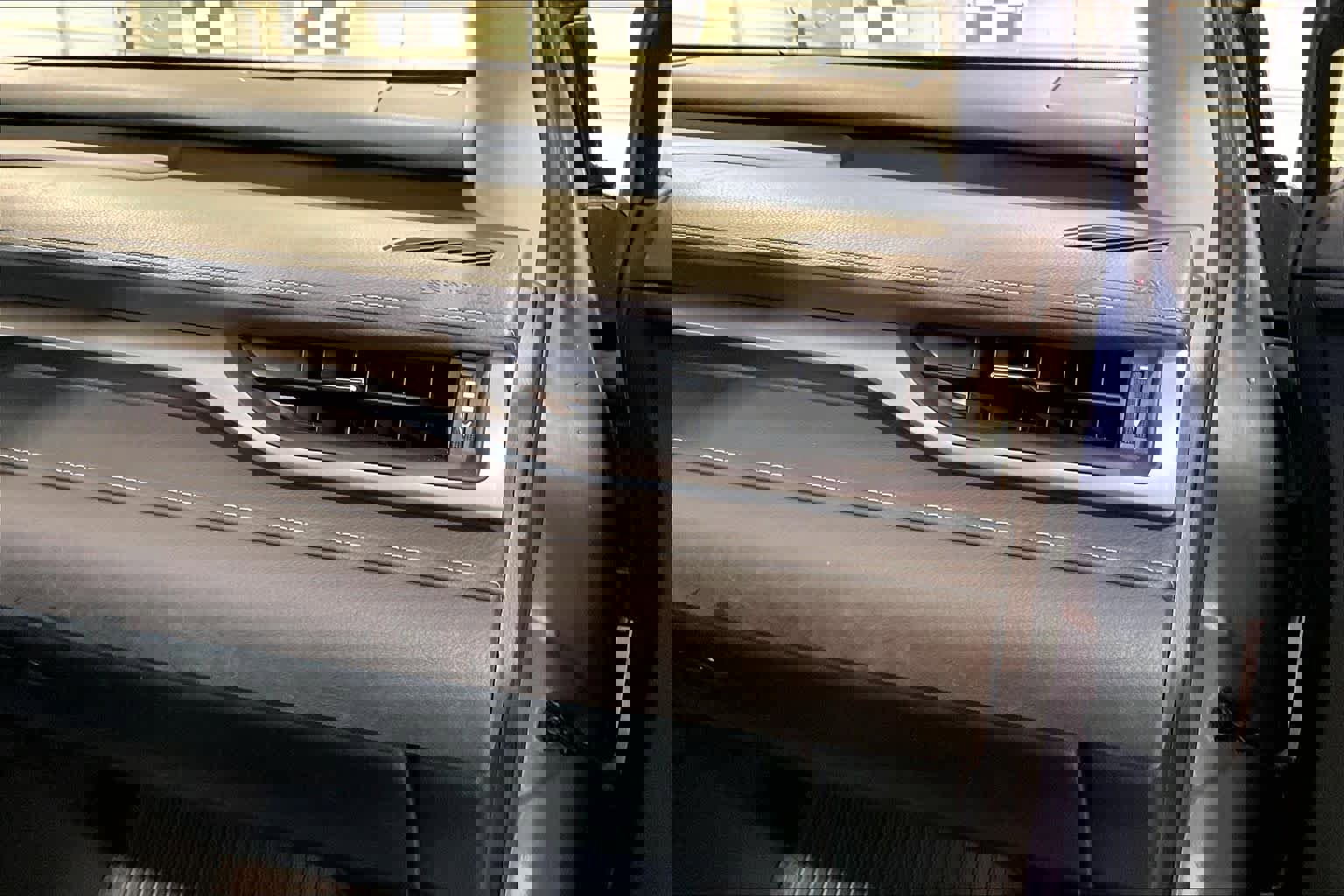 Used 2021 Lexus RX 450h AWD w/ Luxury Package image 17