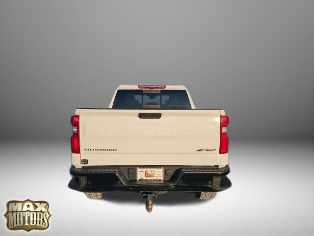 Used 2023 Chevrolet Silverado 1500 ZR2 w/ Technology Package image 7