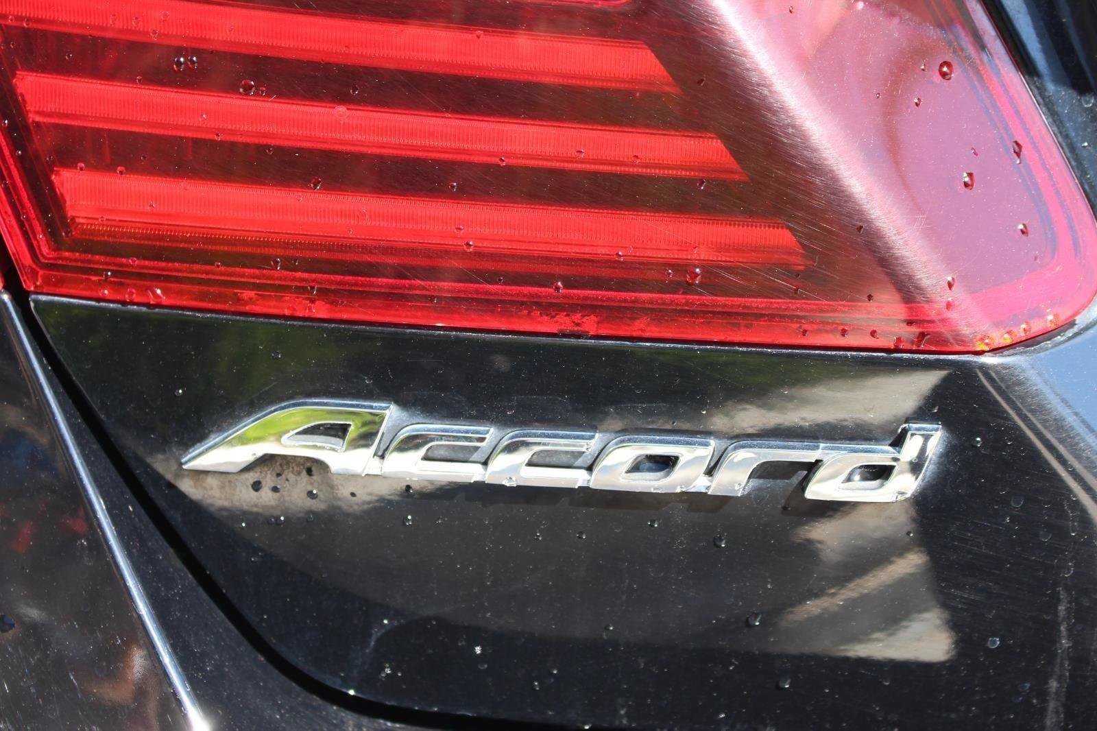 Used 2016 Honda Accord EX-L image 11