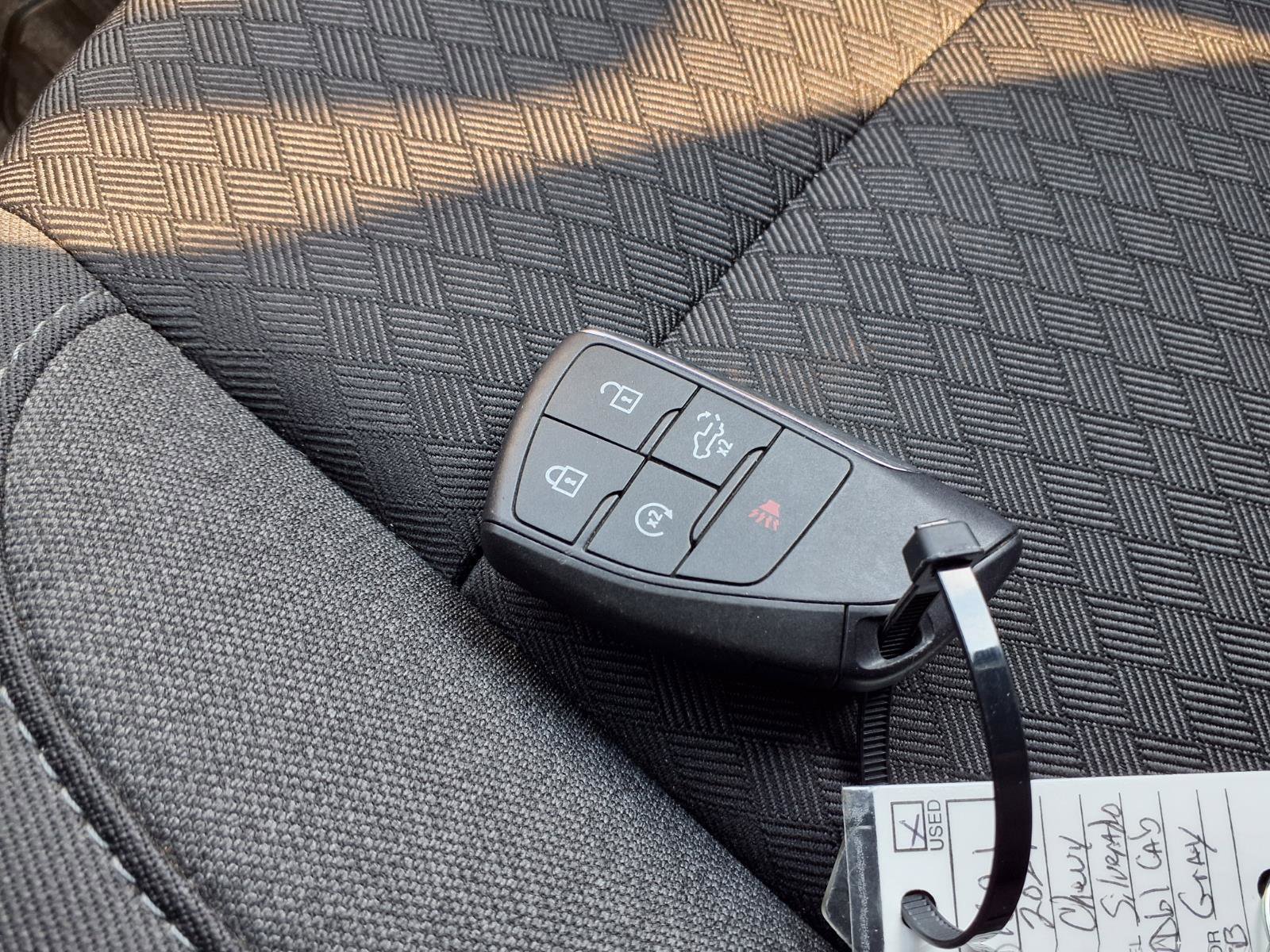 Used 2024 Chevrolet Silverado 2500 Custom w/ Custom Convenience Package image 18