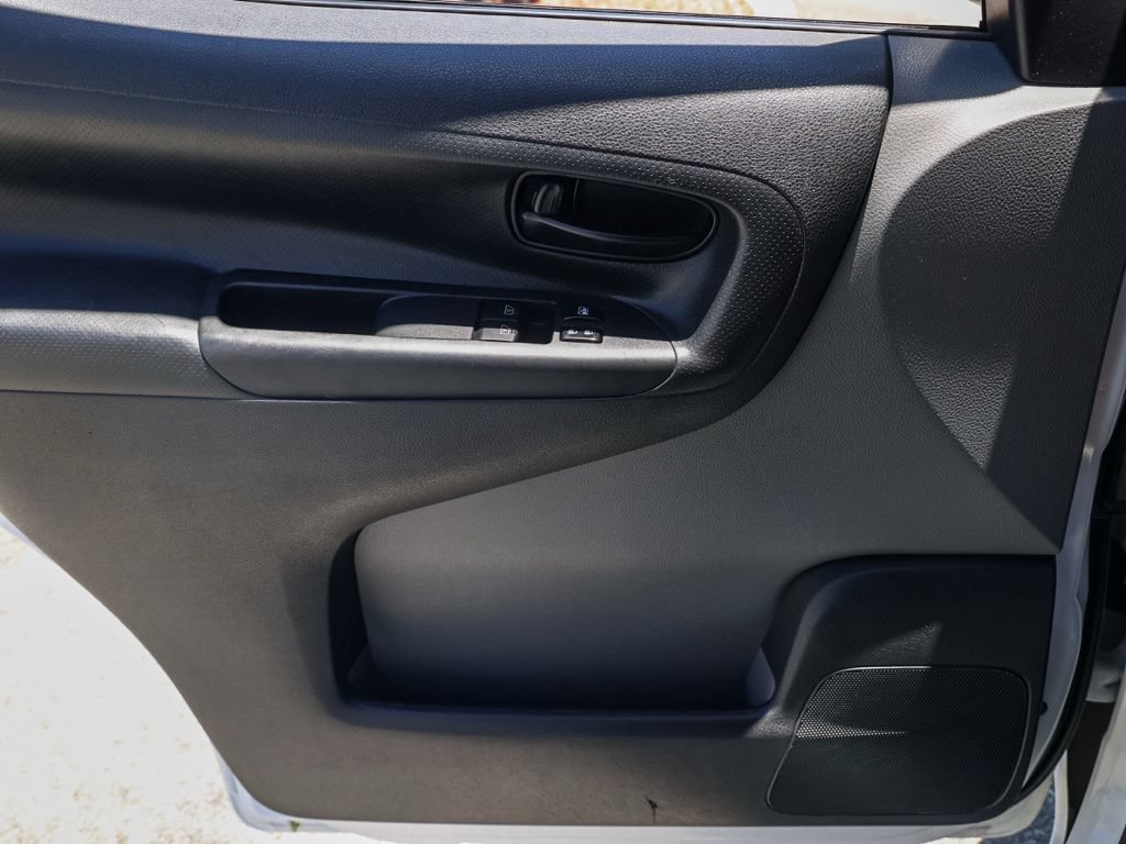 Used 2021 Nissan NV200 S w/ Back Door Glass Package FWD image 21
