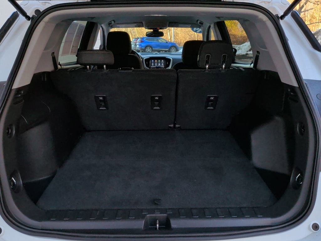 Used 2019 GMC Terrain SLE w/ Driver Convenience Package image 9