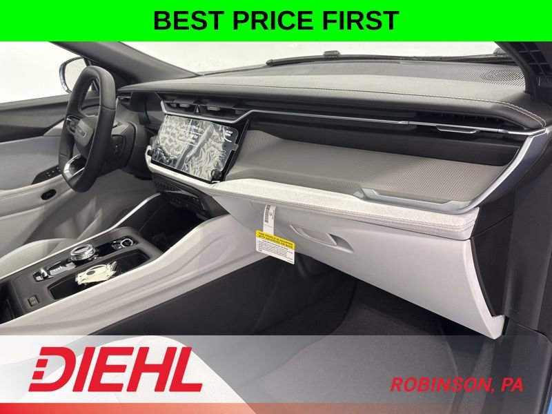 New 2026 Jeep Cherokee Laredo image 15