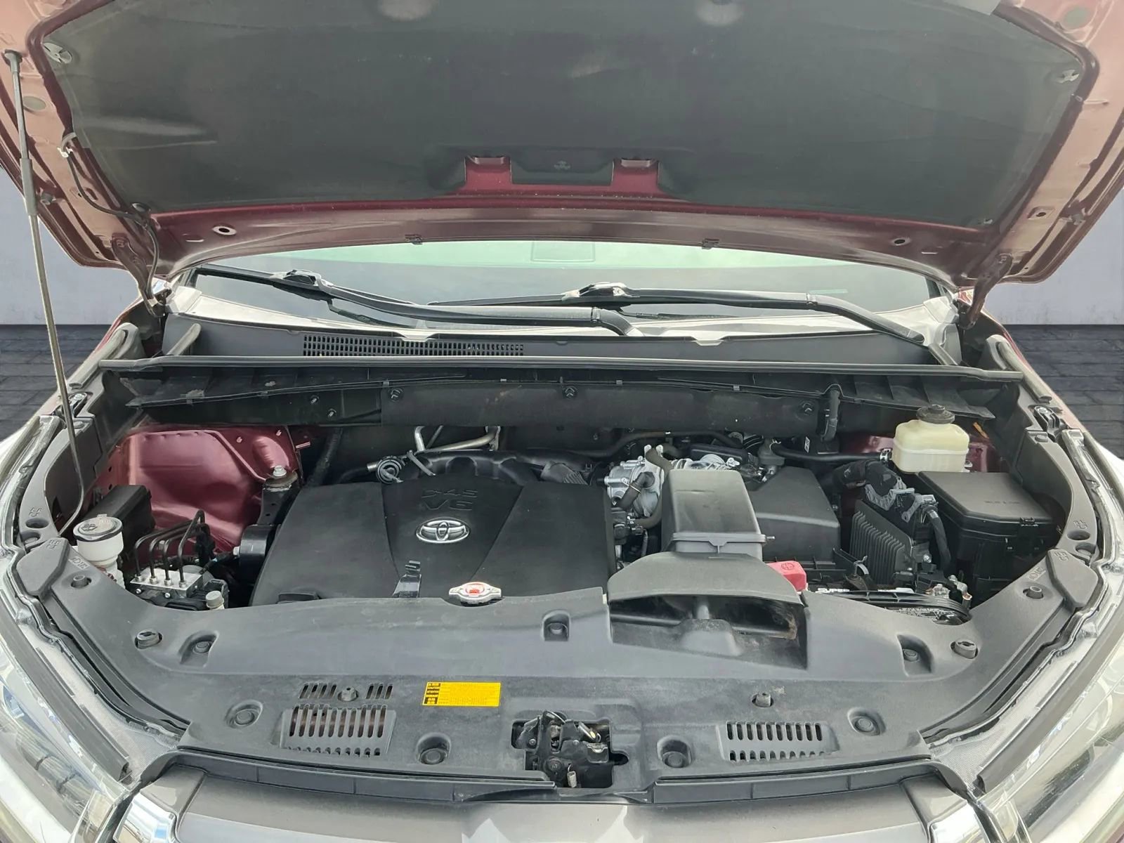 Used 2018 Toyota Highlander Limited image 23