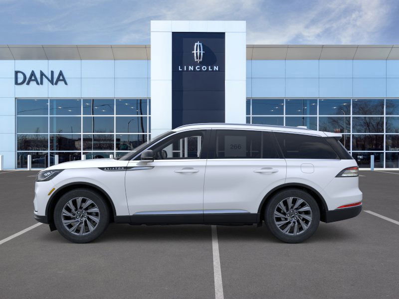 New 2025 Lincoln Aviator AWD image 3